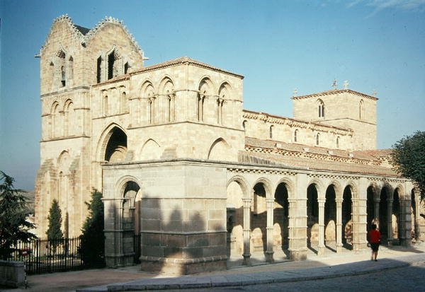 San Vicente-kirken, grunnlagt i 1307 av Spanish School