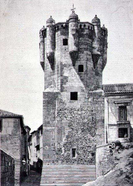 Nøkkelholderens tårn, bygget ca. 1480 i Plazuela de Menores, Salamanca av Spanish School