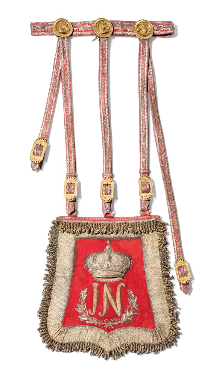 Sabretache av Joseph-Napoleon Bonaparte, konge av Spania, før 1813 (rødt marokkansk skinn med brodert gullverk og fester av forgylt messing) av Spanish School