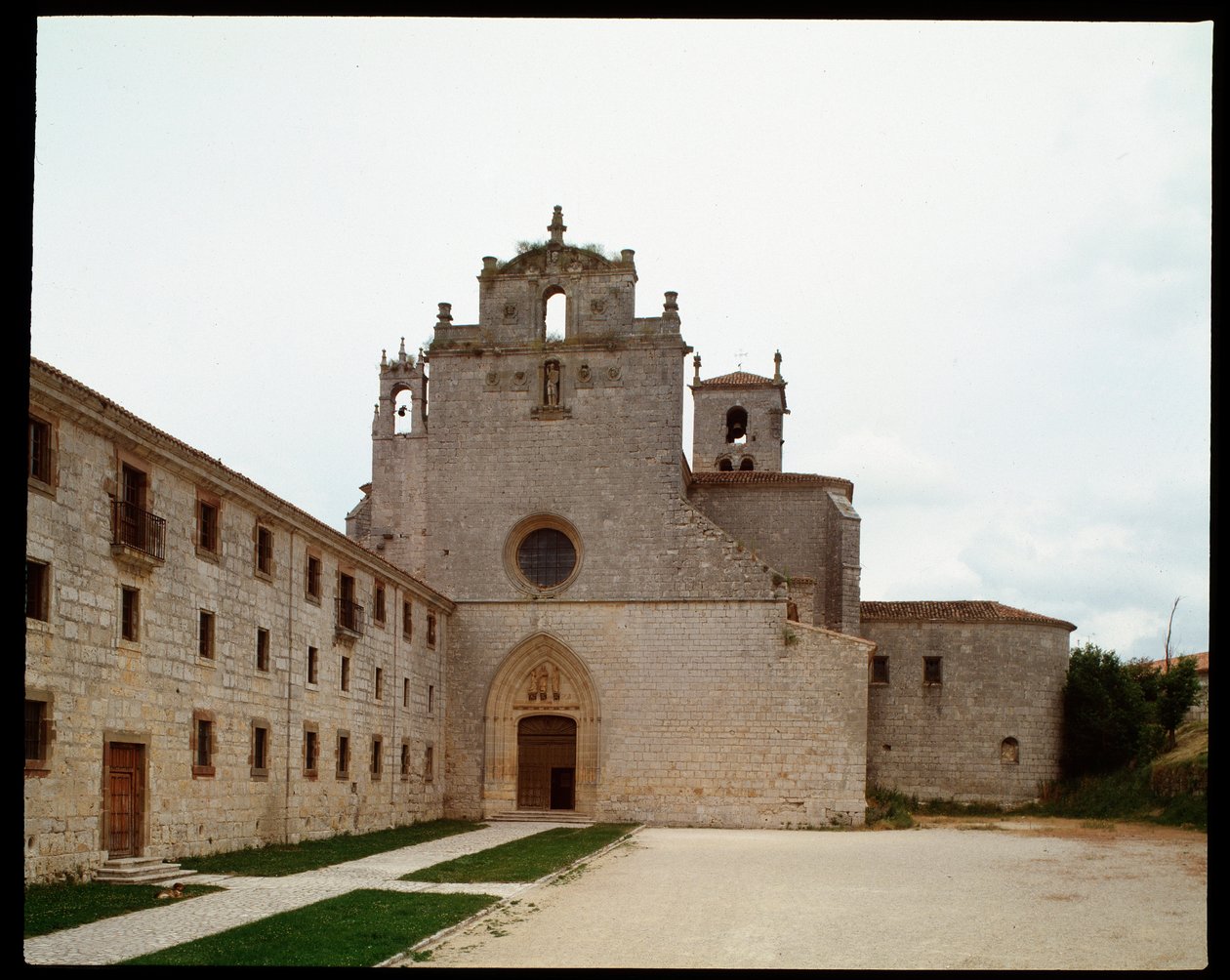 Utsikt over klosteret San Pedro de Cardena der restene av El Cid og Dona Jimena lå av Spanish School
