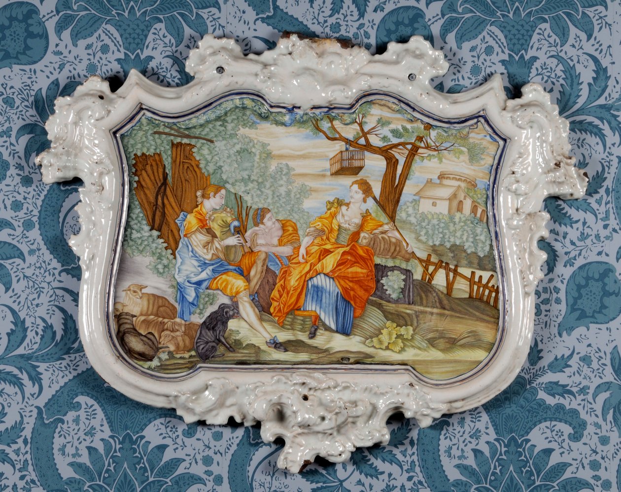 Veggplakett, Alcora Ceramic Factory, ca. 1750 (tinnglasert keramikk) av Spanish School