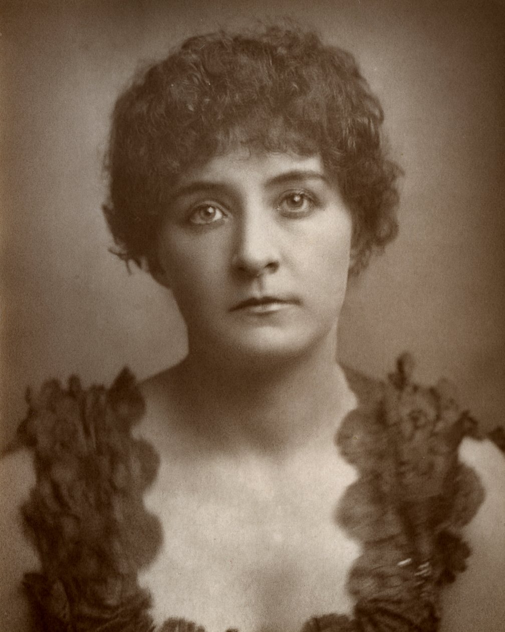 Julia Gwynne , britisk operasanger og skuespillerinne, 1884 av St James