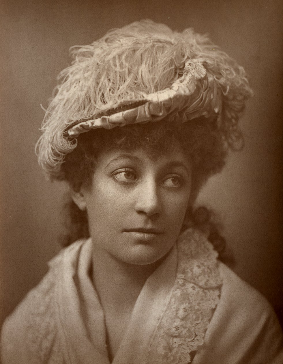 Lucy Buckstone , britisk skuespillerinne, 1884. av St James