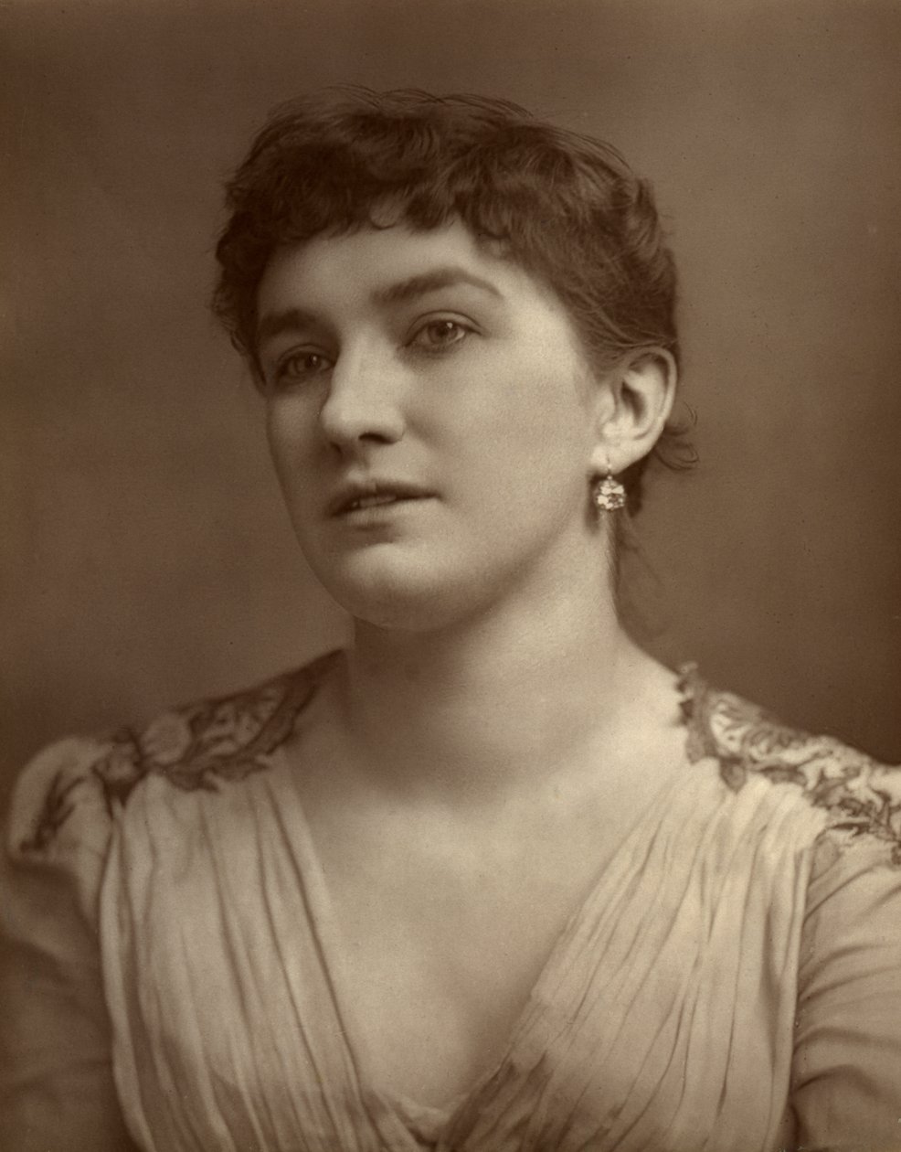 Nelly Bromley , britisk skuespiller og sanger, 1882 av St James
