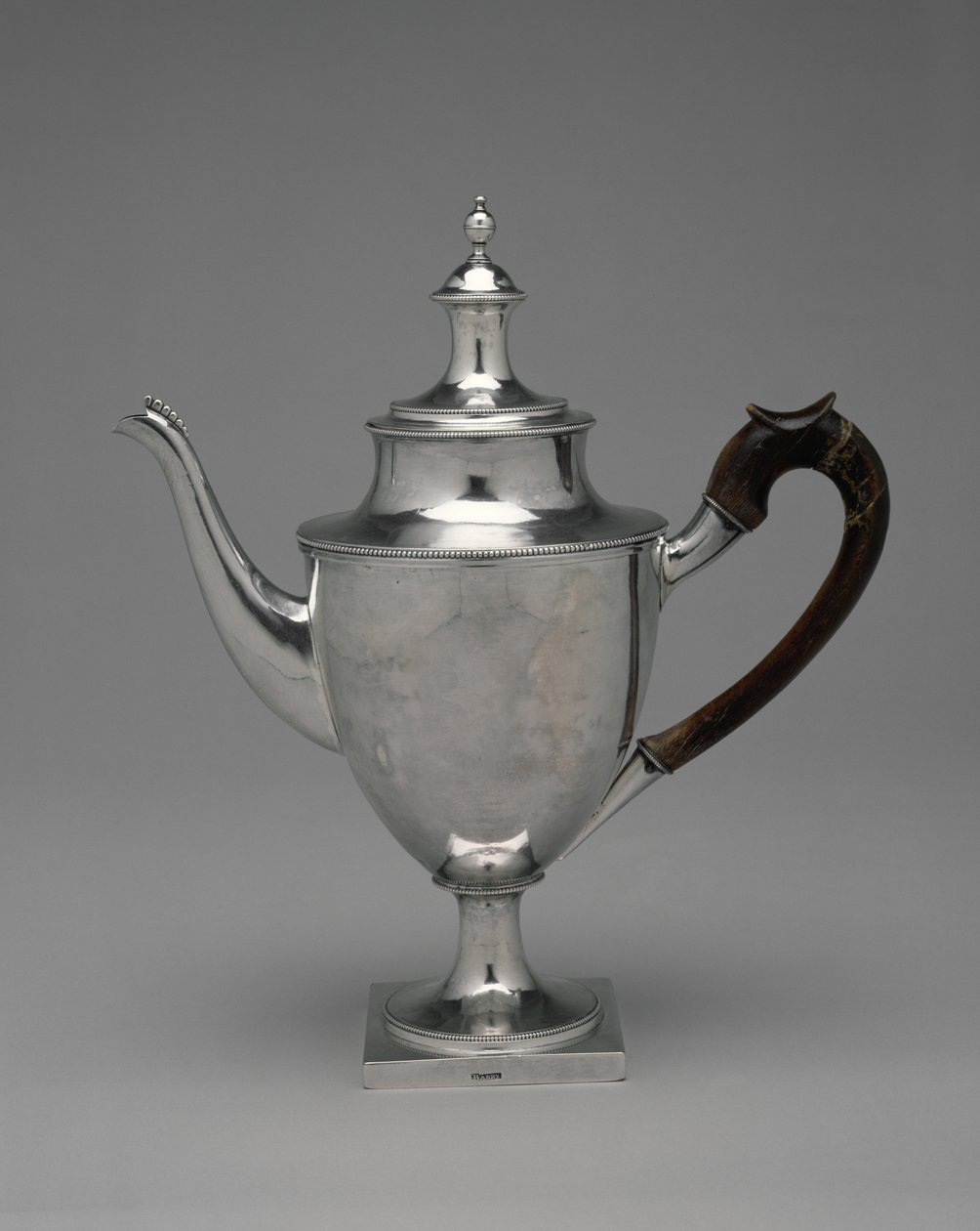 Tekanne, del av et sett, 1784-1800 (sølv) av Standish Barry