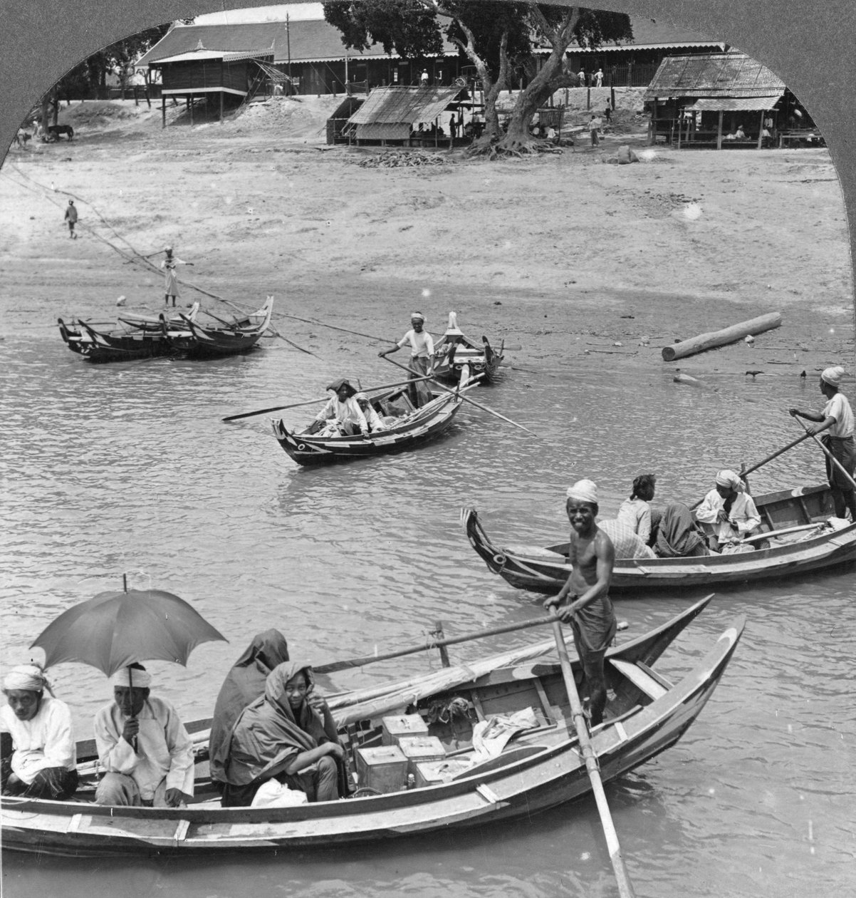 Båter på Irrawaddy-elven, Sagaing, Burma, 1908 av Stereo Travel Co