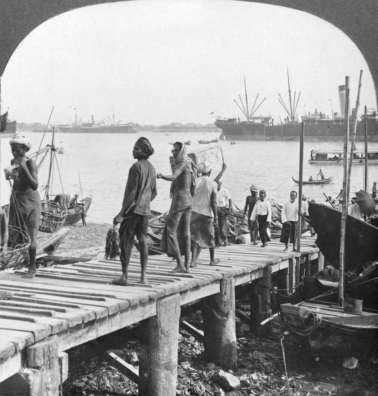 Landingsstadiet på Irrawaddy-elven, Rangoon, Burma, 1908 av Stereo Travel Co