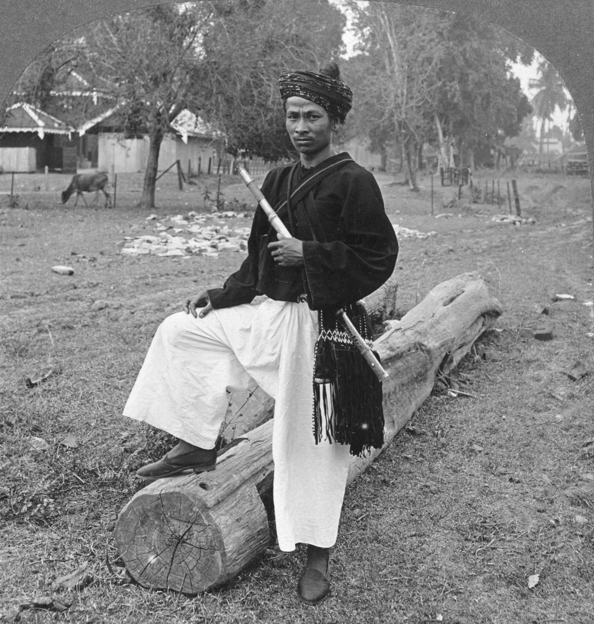 Man of the Kachin Tribe, Øvre Burma, 1908 av Stereo Travel Co