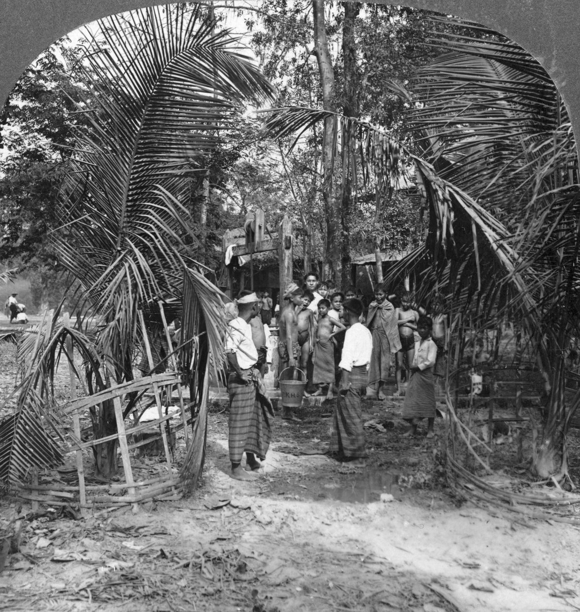 Skolegutter fra American Baptist Mission, Rangoon, Burma, 1908 av Stereo Travel Co