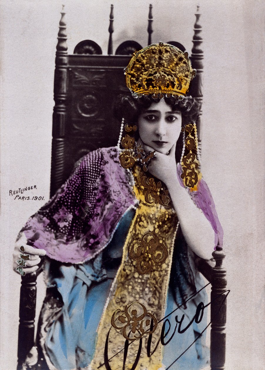 Portrett av Caroline (La Belle) Otero (1868-1965), postkort med autograf av Studio Reutlinger