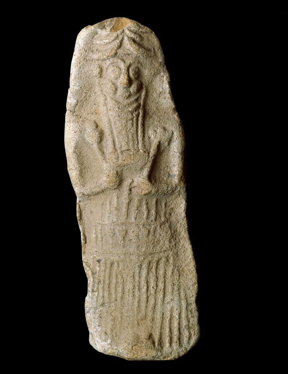 Sumerisk kunst: krigergud med ører av storfe representerer løgner i kisten hans, sannsynligvis den mesopotamiske guden Dumuzi. Terrakotta skulptur. Fra Diqdiqqe-siden. Dim. 12 cm Bagdad, National Iraq Museum av Sumerian Sumerian