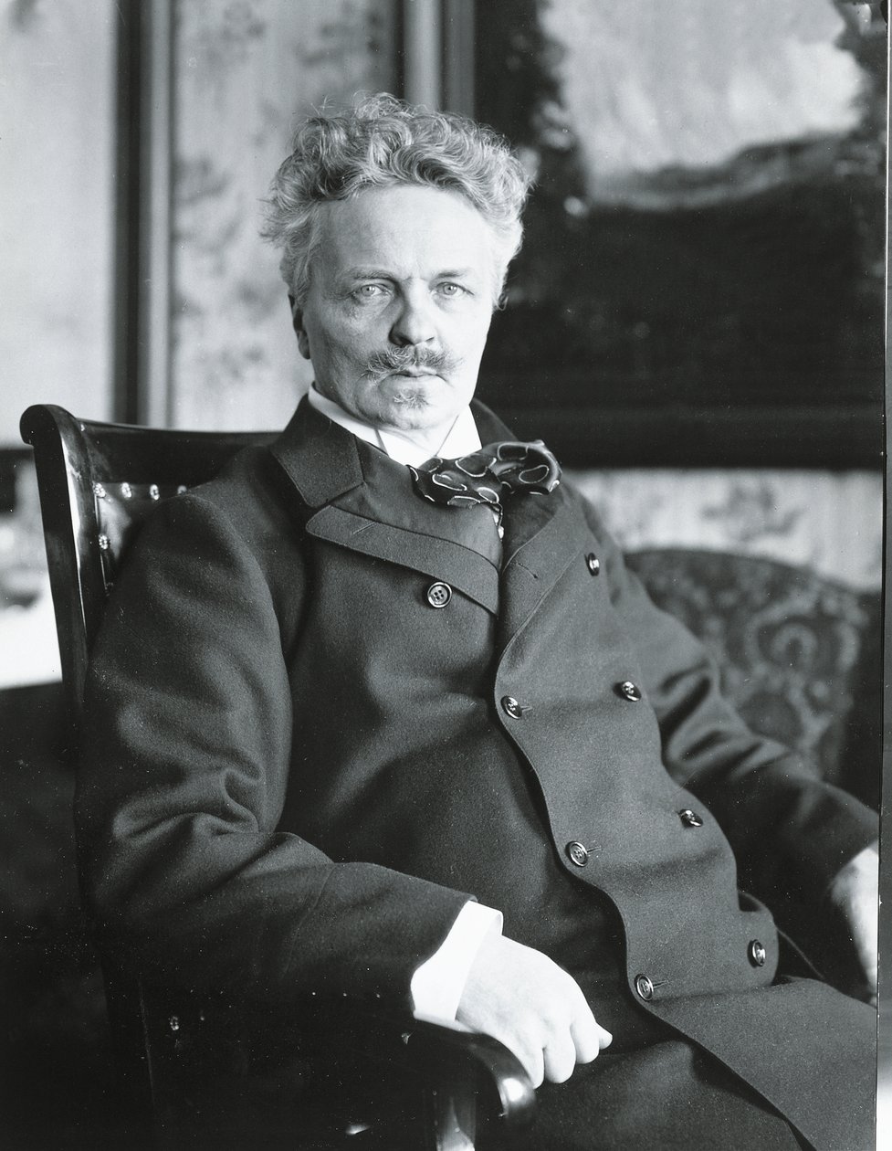 August Strindberg i huset hans i Stockholm (s/hvitt bilde) av Swedish Photographer