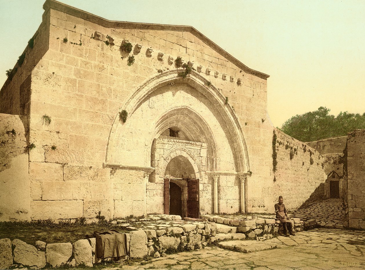 Fasade på kirken til Jomfru Marias grav i Kedrondalen, Jerusalem, ca. 1880-1900 (fotokrom) av Swiss Photographer