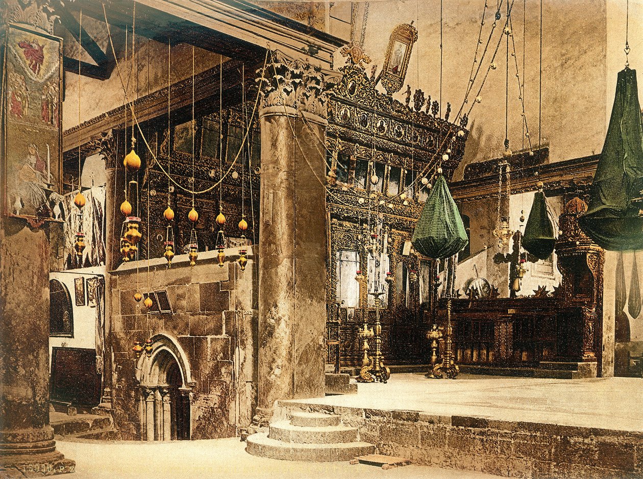 Interiør av Fødselskirken, Betlehem, ca. 1880-1900 (fotokrom) av Swiss Photographer