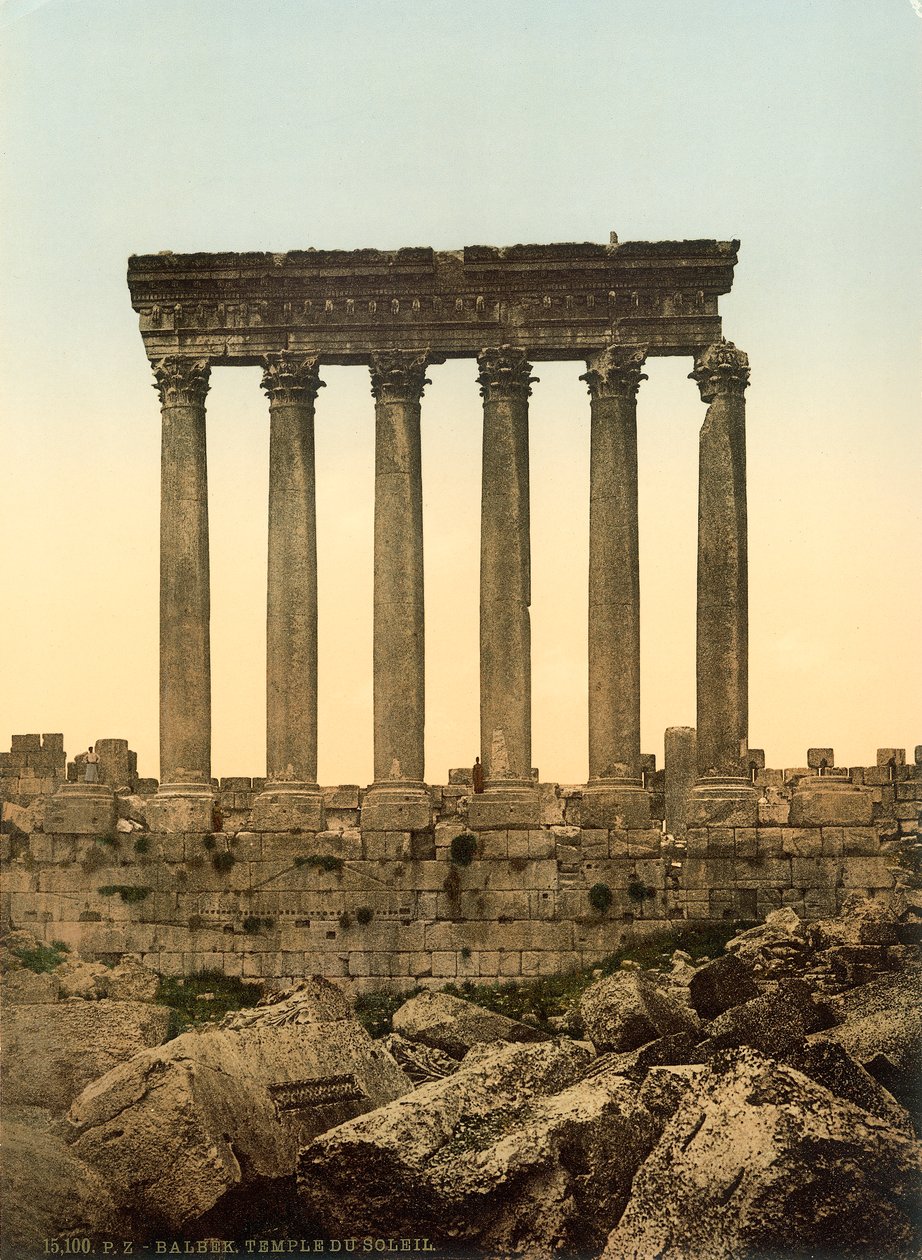 Peristyle av Jupiter-tempelet, Baalbek, ca. 1880-1900 (fotokrom) av Swiss Photographer