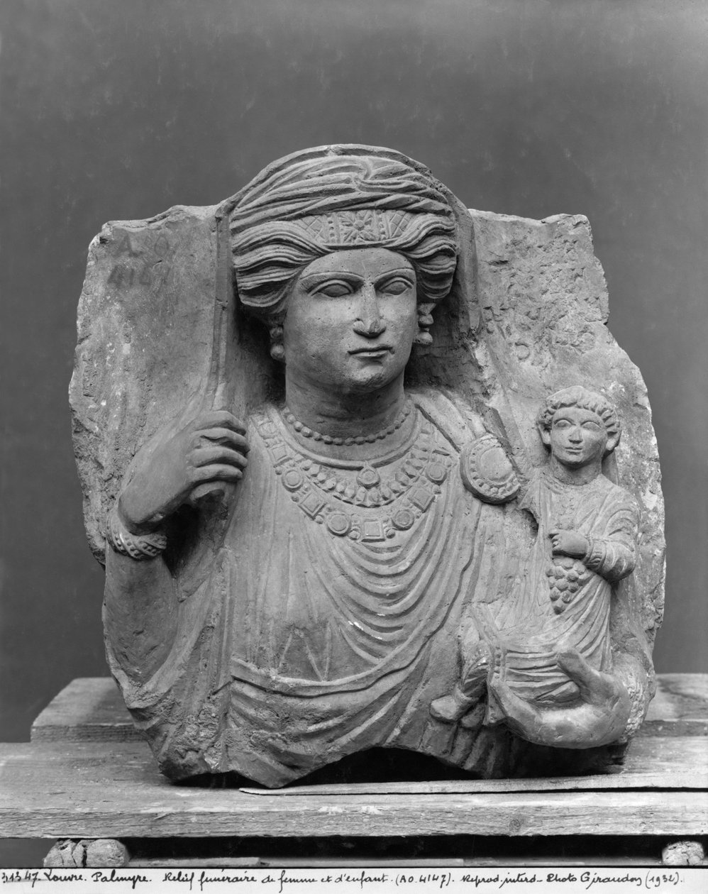 Begravelsesrelieff av mor og barn, fra Palmyra, Syria av Syrian School