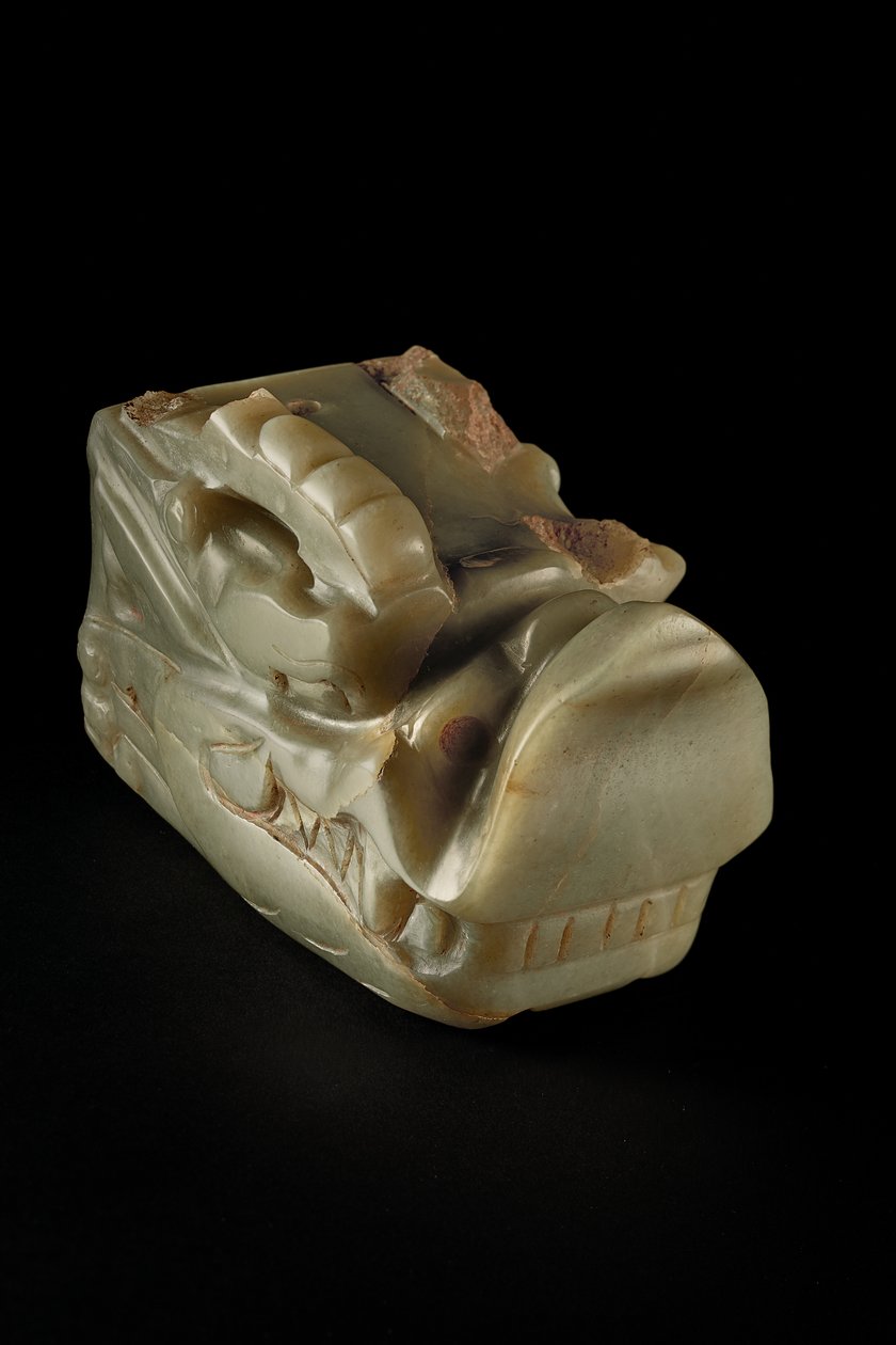 The Junkunc Jade Dragon Head (jade) av Tang Dynasty Chinese School