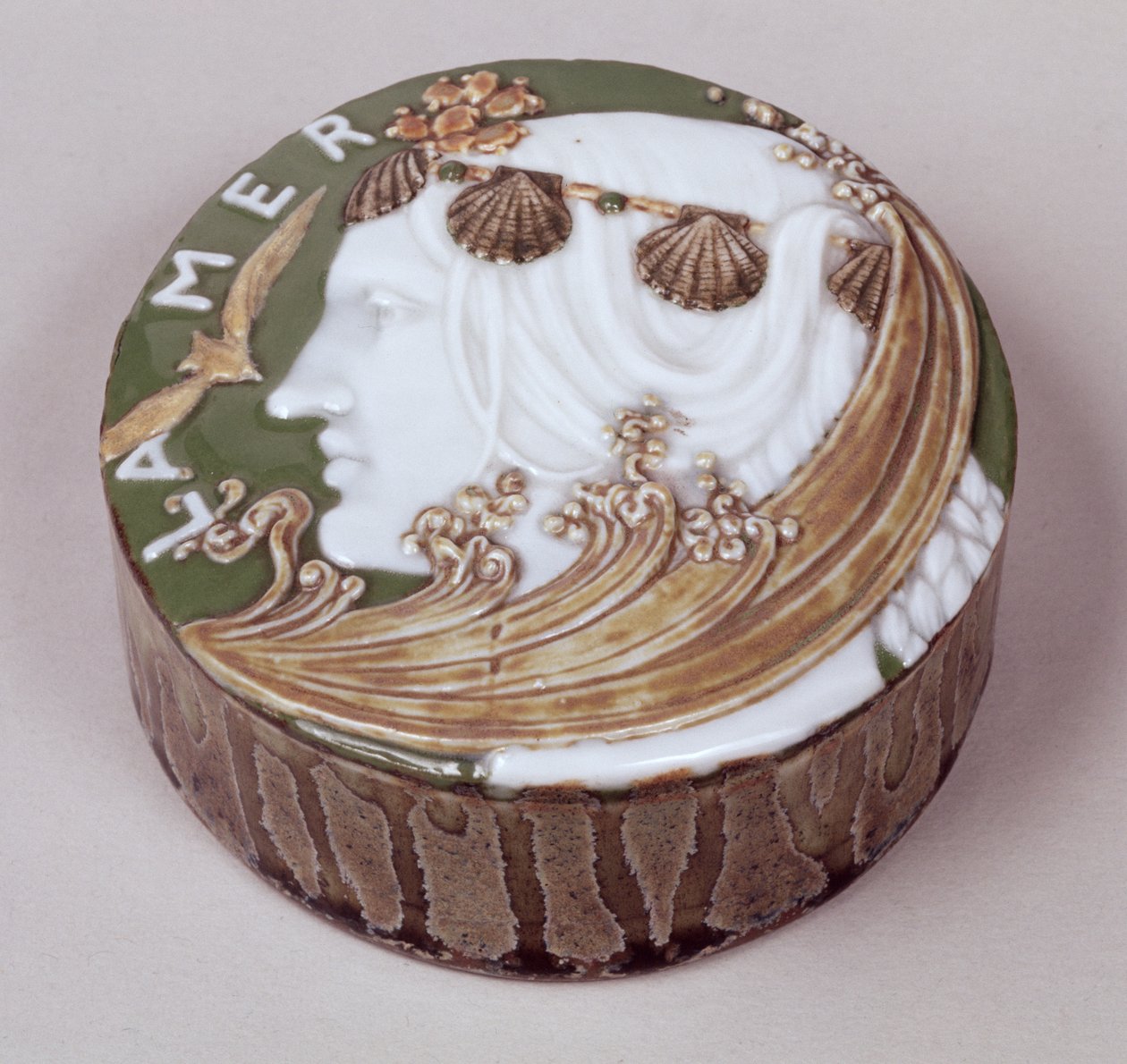 Sevres papirvekt, innskåret og påført relieffdekor, 1900 (keramikk) av Taxile Maximin Doat