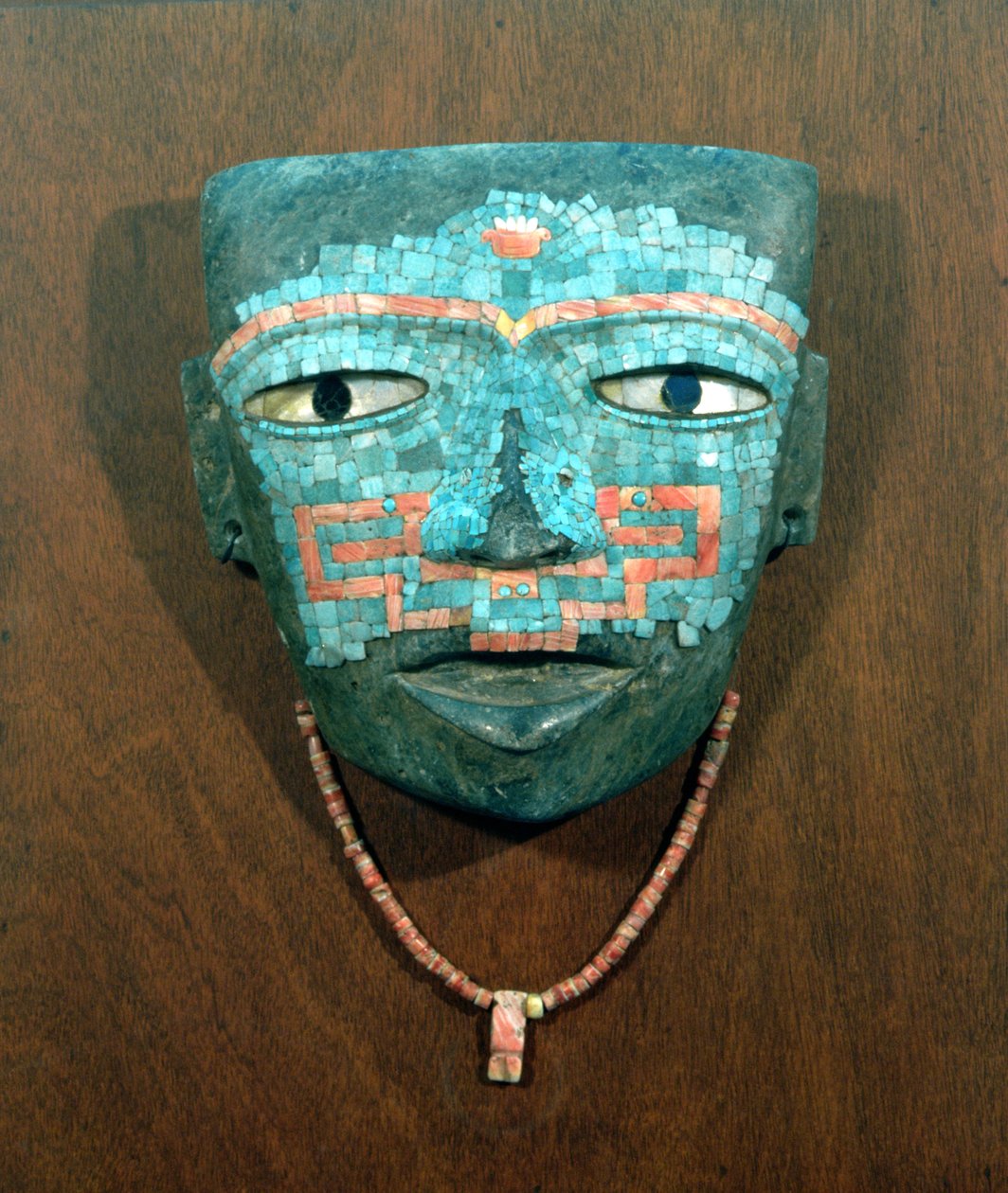 Antropomorf maske (stein, turkis, obsidian og skall) (157743) av Teotihuacan
