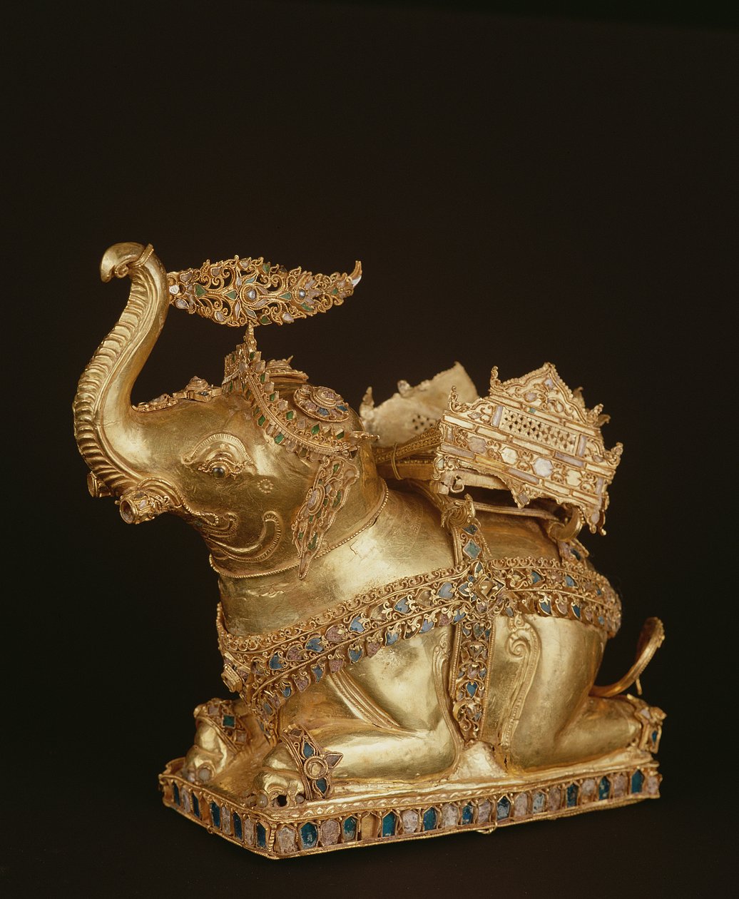 Elefant (gull) av Thai School