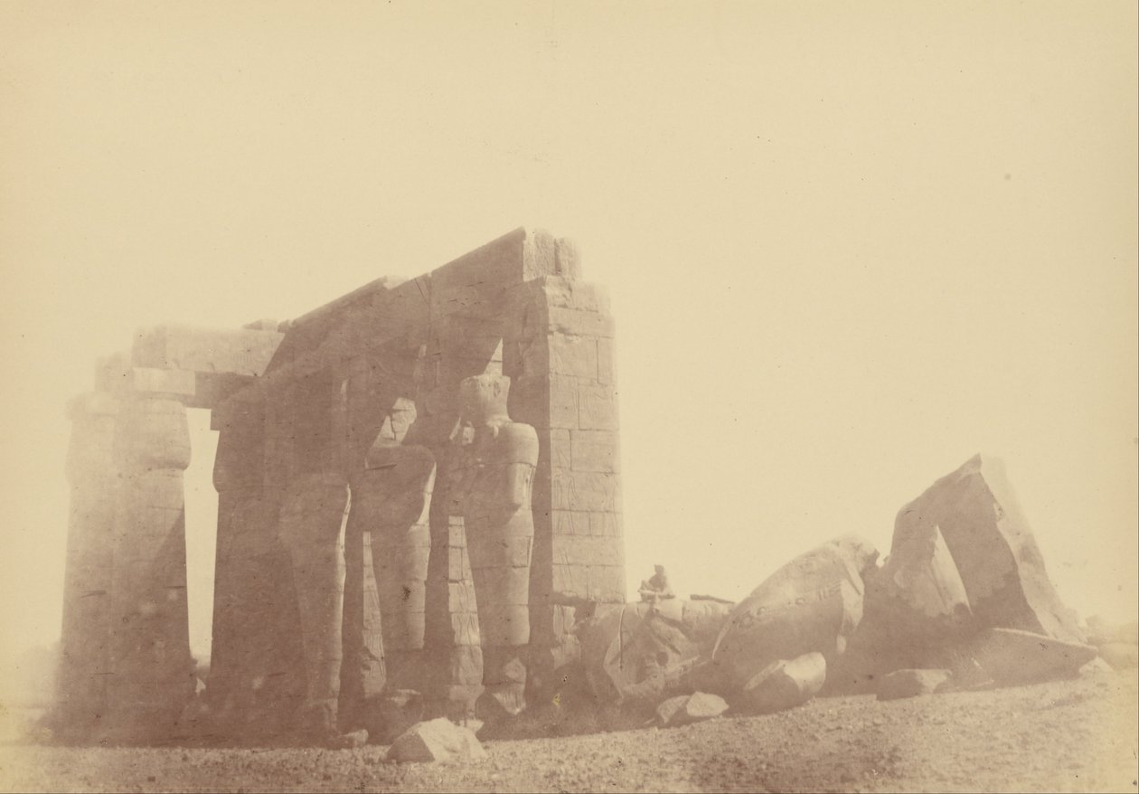 (Nærbilde av kolossen i Ramesseum) av Théodule Devéria