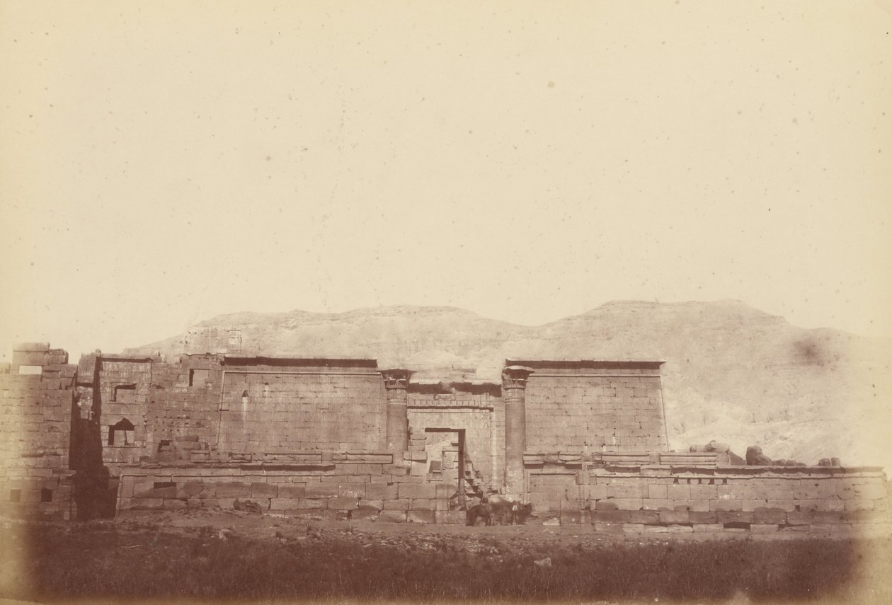 (Utsikt over palasset i Medinet Habu) av Théodule Devéria