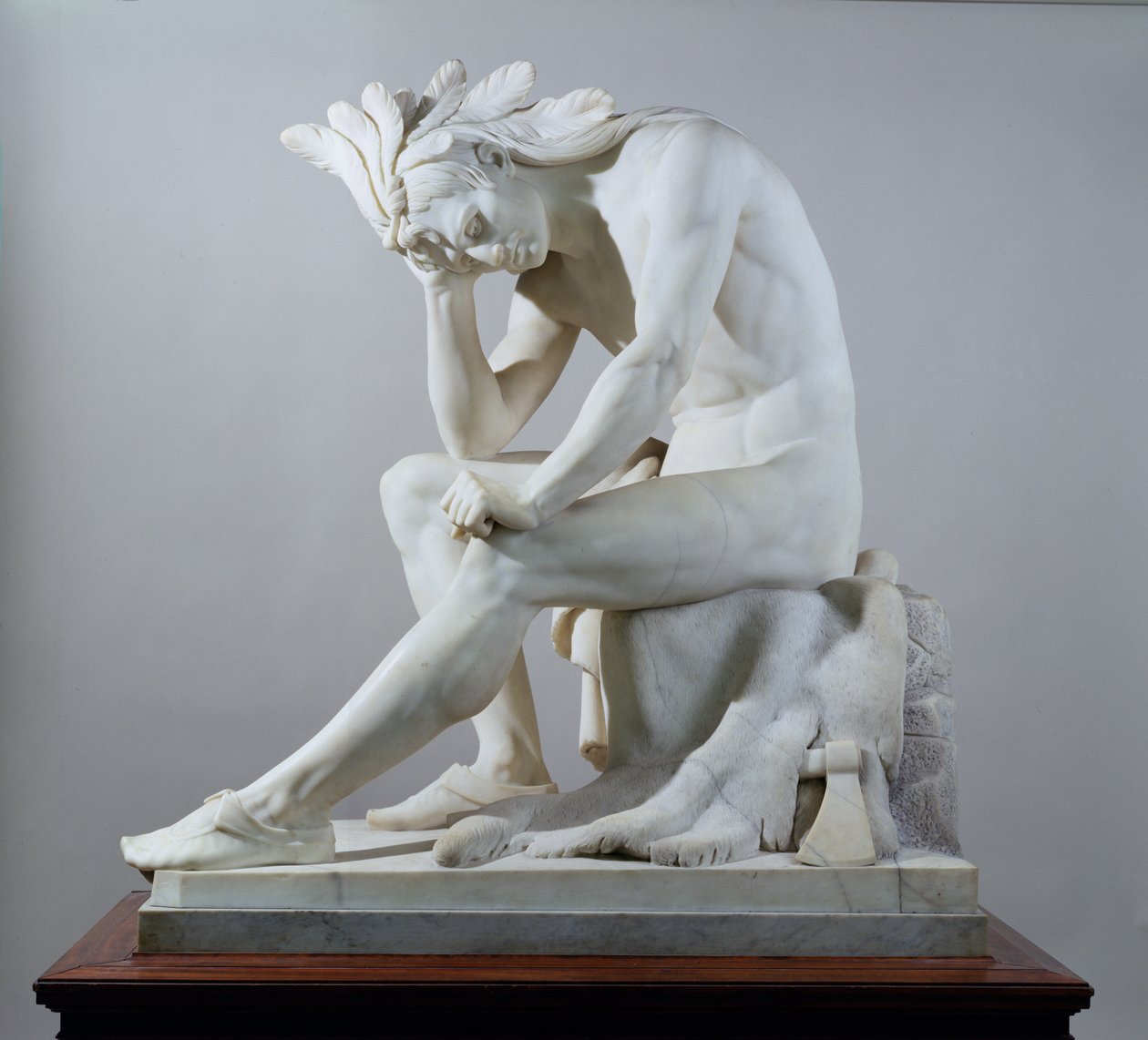 The Indian: The Dying Chief Contemplating the Progress of Civilization, 1856 (marmor og tre) av Thomas Crawford