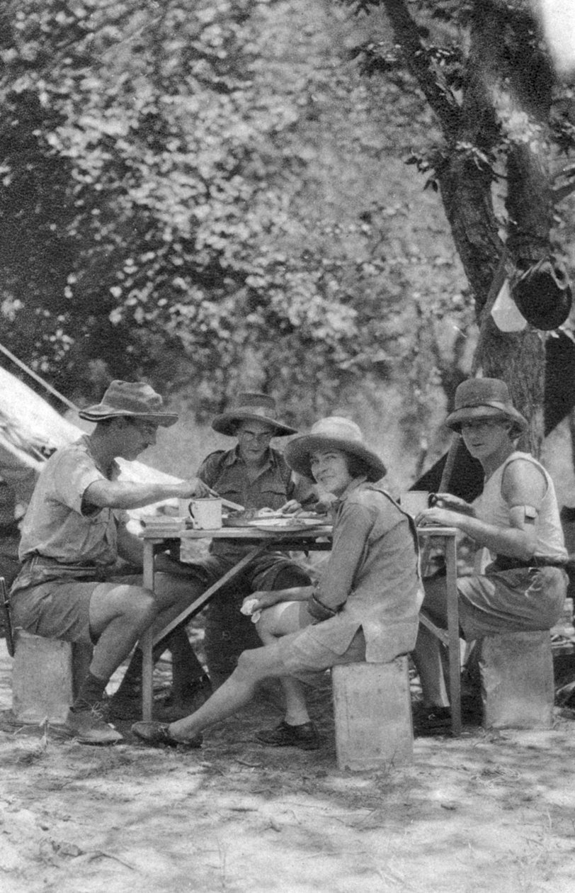 Måltid, Livingstone til Broken Hill, Nord-Rhodesia, 1925 1927. av Thomas A. Glover