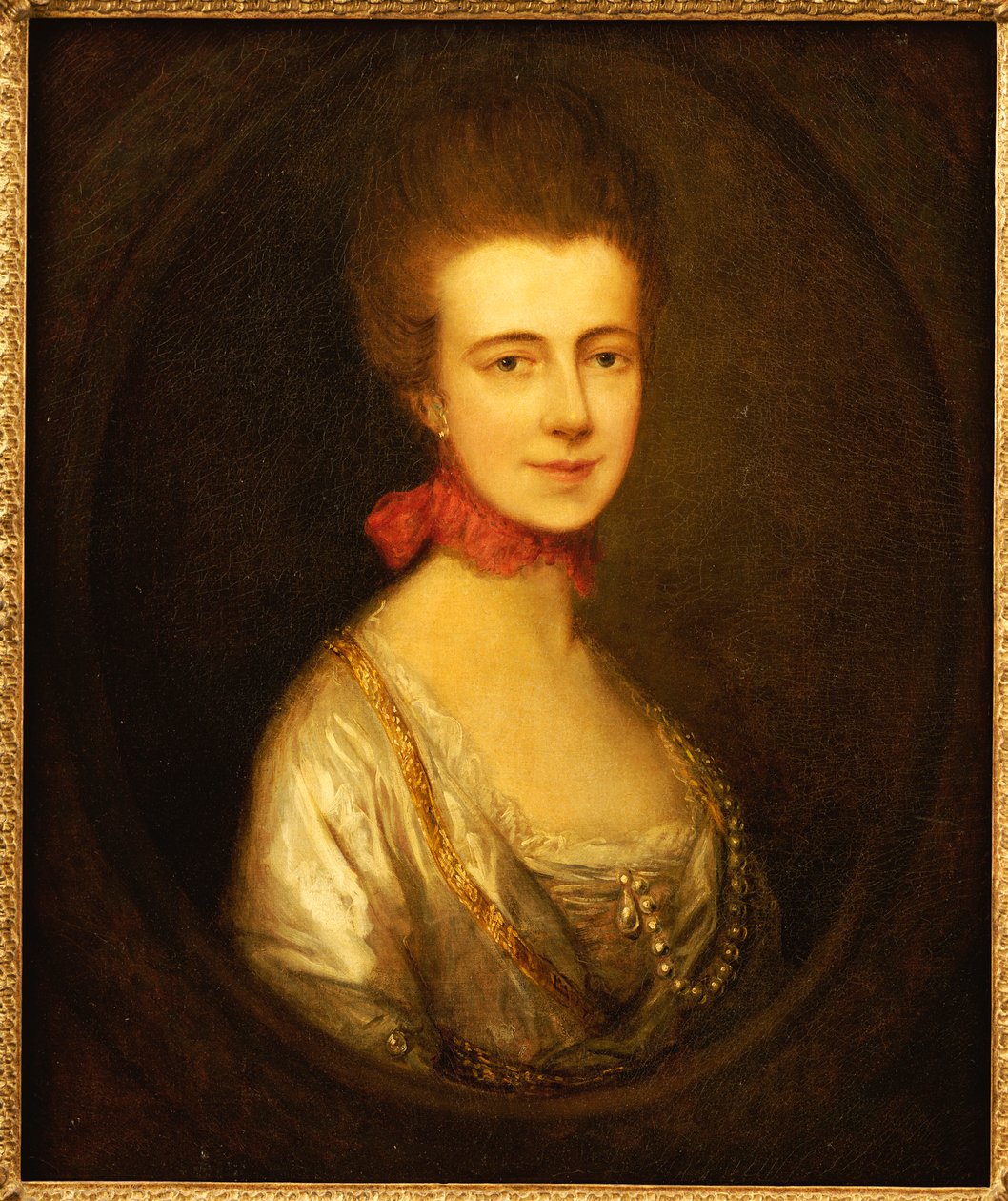 Portrett av frøken Boone, iført en hvit kjole med gullbroderi og perlekjede, et rødt bånd rundt halsen av Thomas Gainsborough
