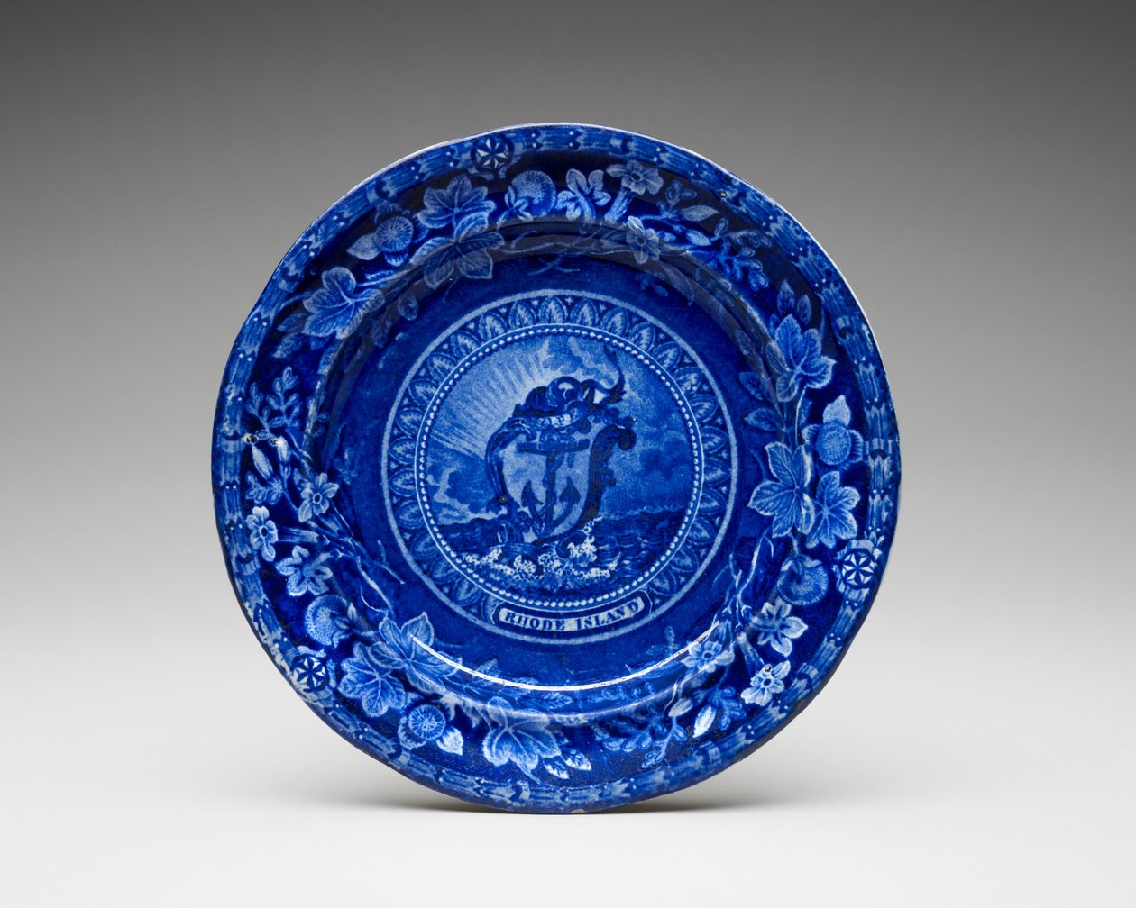 Plate, c. 1826-1835 (blyglasert keramikk med overføringstrykk) av Thomas Mayer