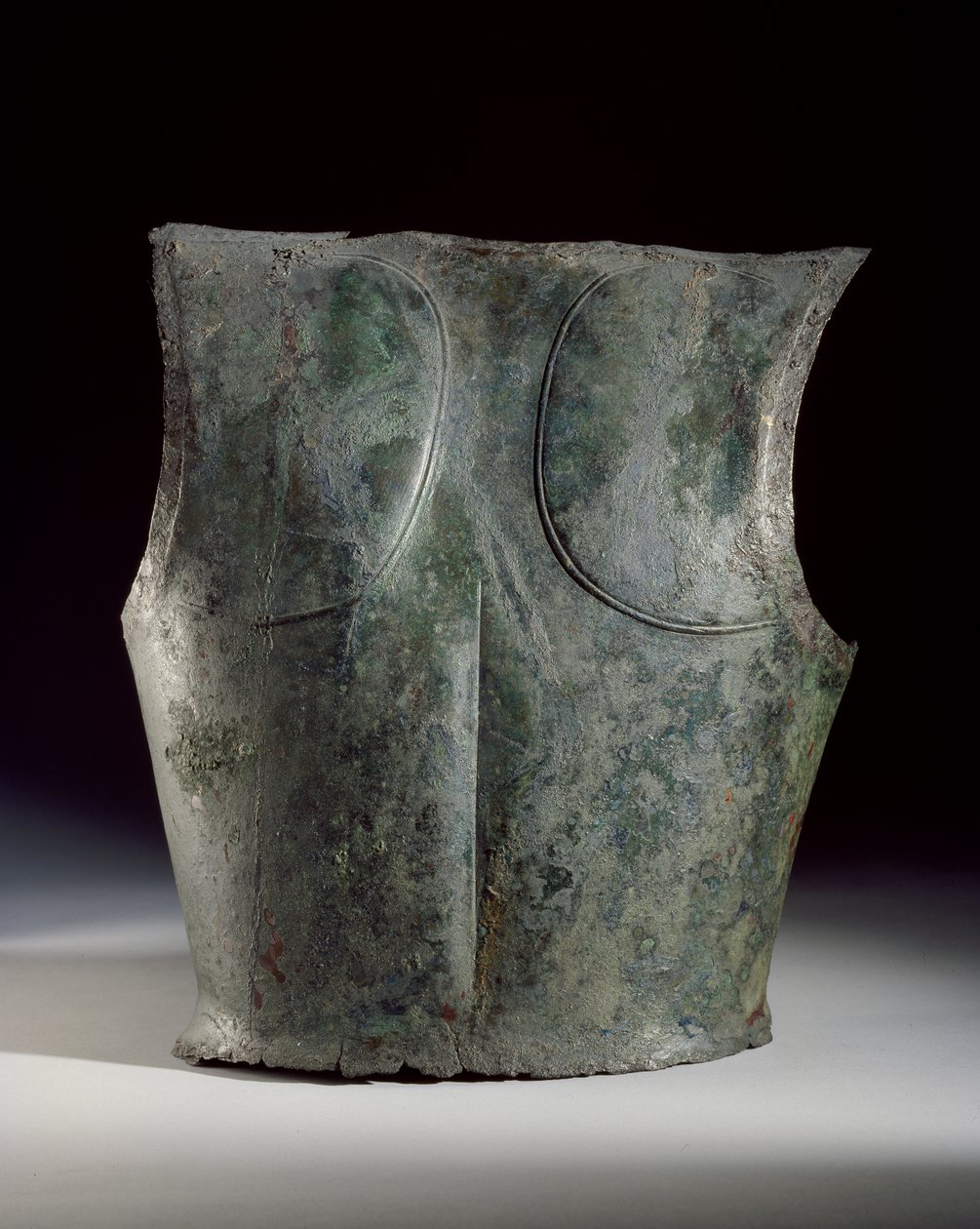 Bakplate av en cuirass, funnet i Dalboki-graven (bronse) av Thracian