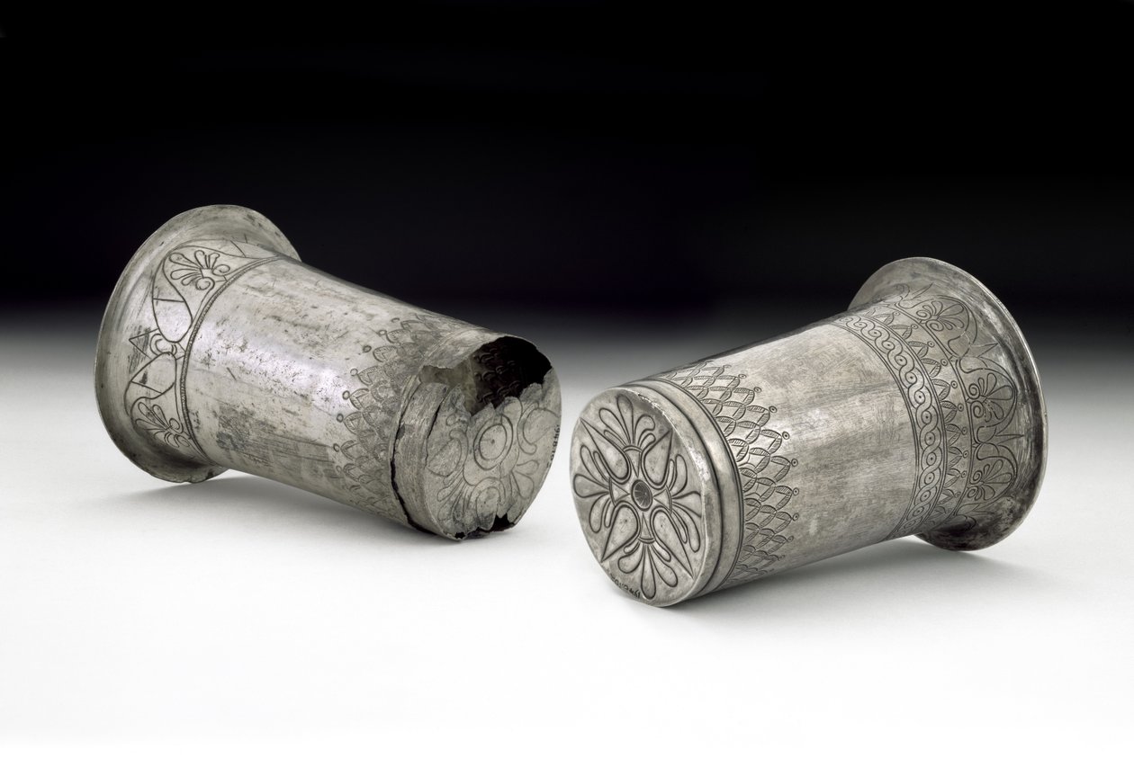 Sølvbegre med innskåret dekor, 500-tallet f.Kr. (sølv) av Thracian