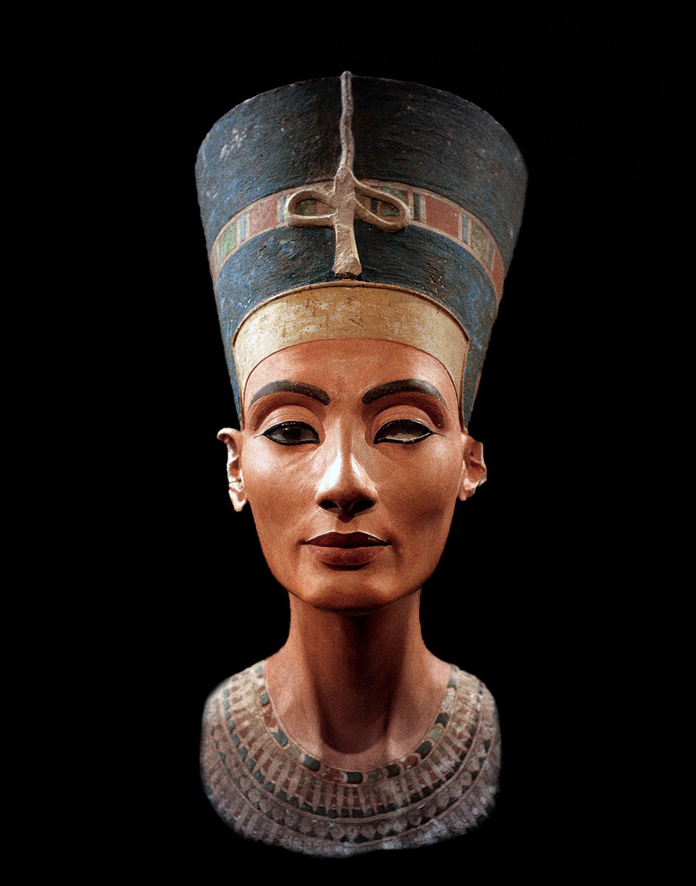 Byste av Nefertiti (c1370-c1330 f.Kr.) Store kongelige hustru (hovedkonsort) til den egyptiske farao Akhenaten. Nefertiti og mannen hennes var kjent for en religiøs revolusjon. De tilba bare én gud, Aten, solskive. av Thutmose Thutmose