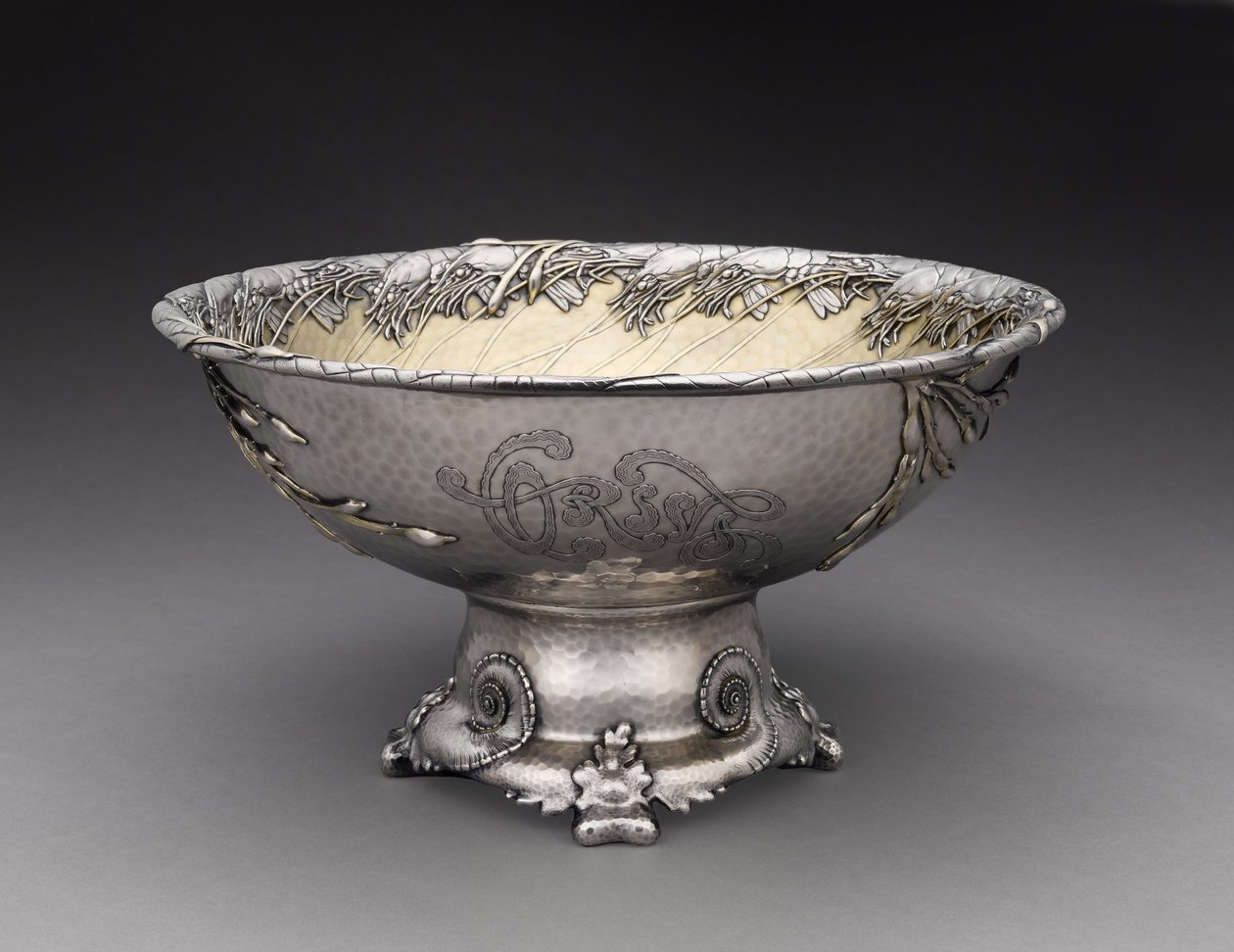 Punch Bowl, Tiffany and Company, 1884 (sterling sølv med forgylt) av Tiffany and Company Tiffany and Company