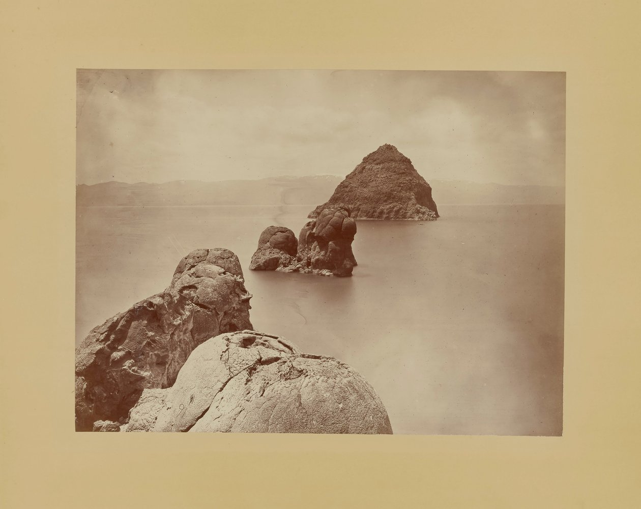 Tufakupler, Pyramid Lake, Nevada av Timothy H. O