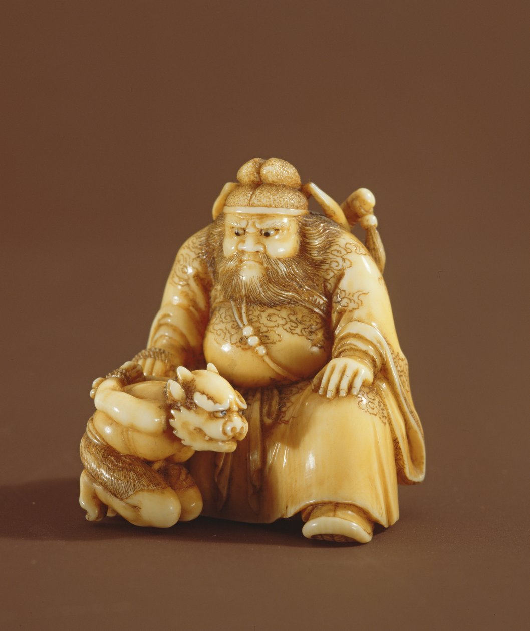Netsuke i form av en demonutløser og en liten demon, Meiji-perioden (1868-1912) av Tokoku
