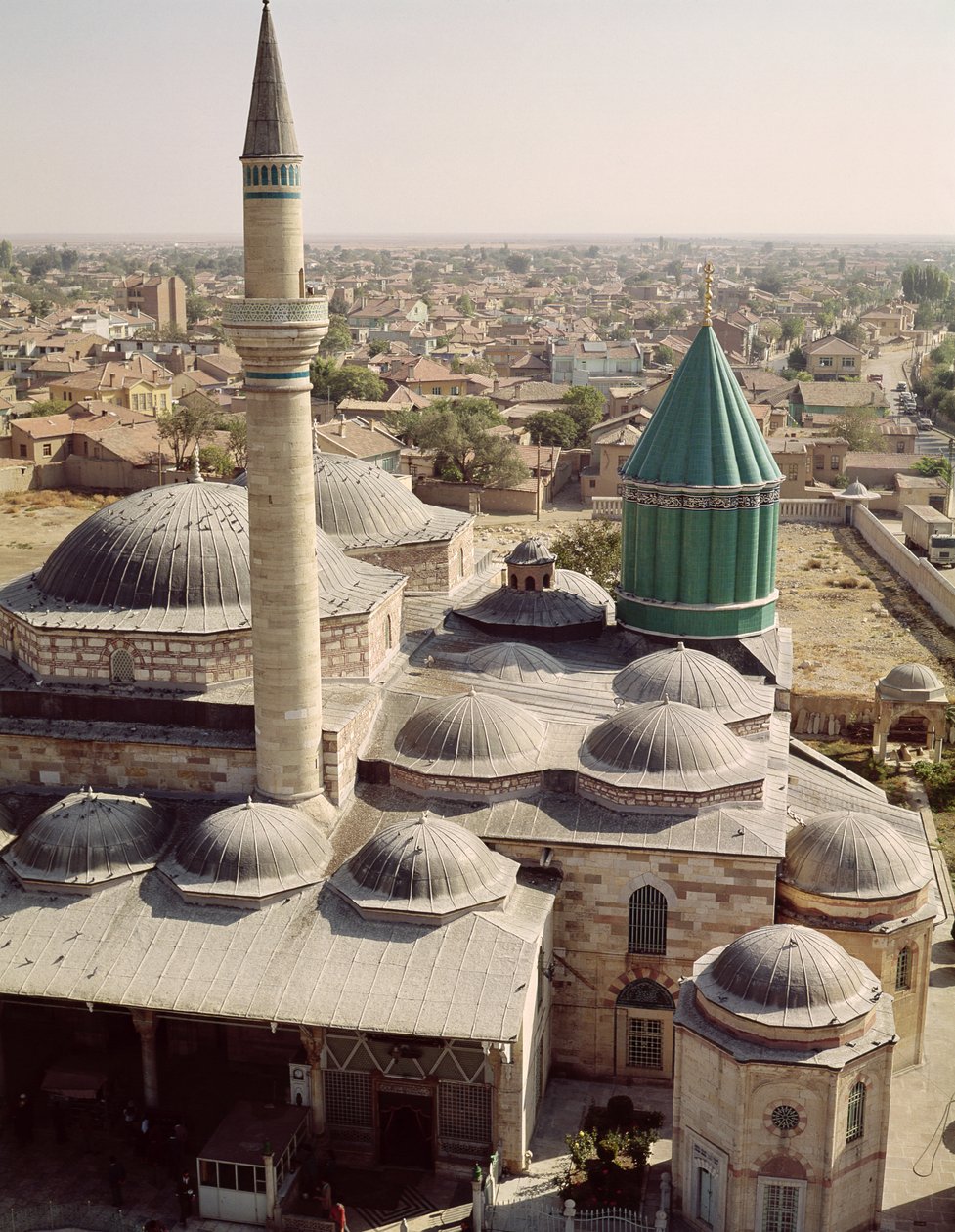 Luftfoto av Mevlana Tekke (Vår Mesters kloster) av Turkish School