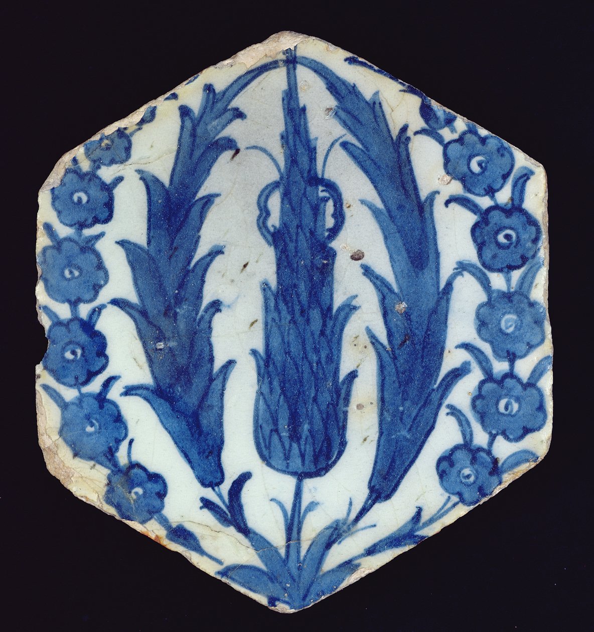 Sekskantet Isnik-flis med sypresser og en prunus, 1560-70 (keramikk med farget underglasur) av Turkish School