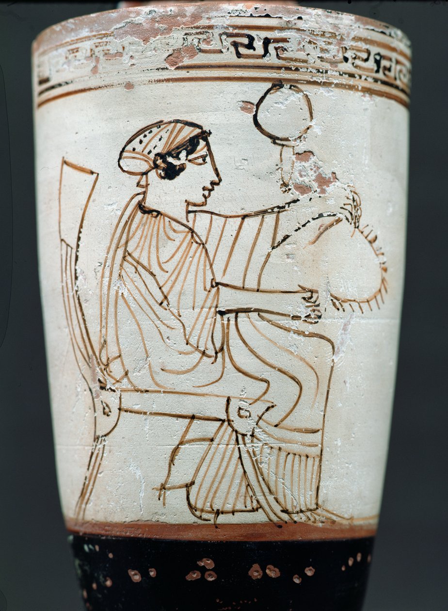 Attic white ground lekythos som viser en kvinne som fletter en krans, ca. 475-420 f.Kr. (keramikk) av Tymbos Painter