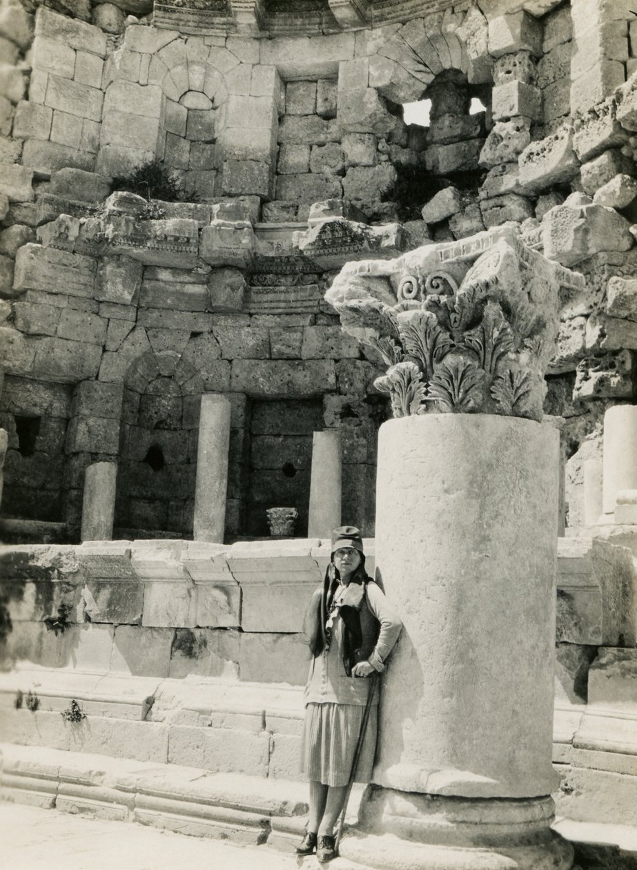 Nympheum, gresk-romersk by Gerasa (i dag Jerash), fotografert av Ugo Monneret de Villard, ca. 1930 av Ugo Monneret de Villard