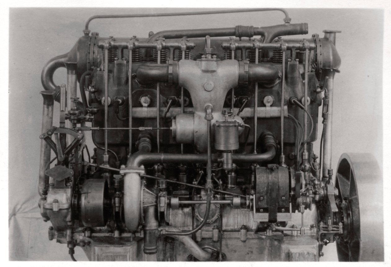 115 PS Daimler luftskipsmotor til Zeppelin LZ 6, c1909-1910 1933 av Unbekannt