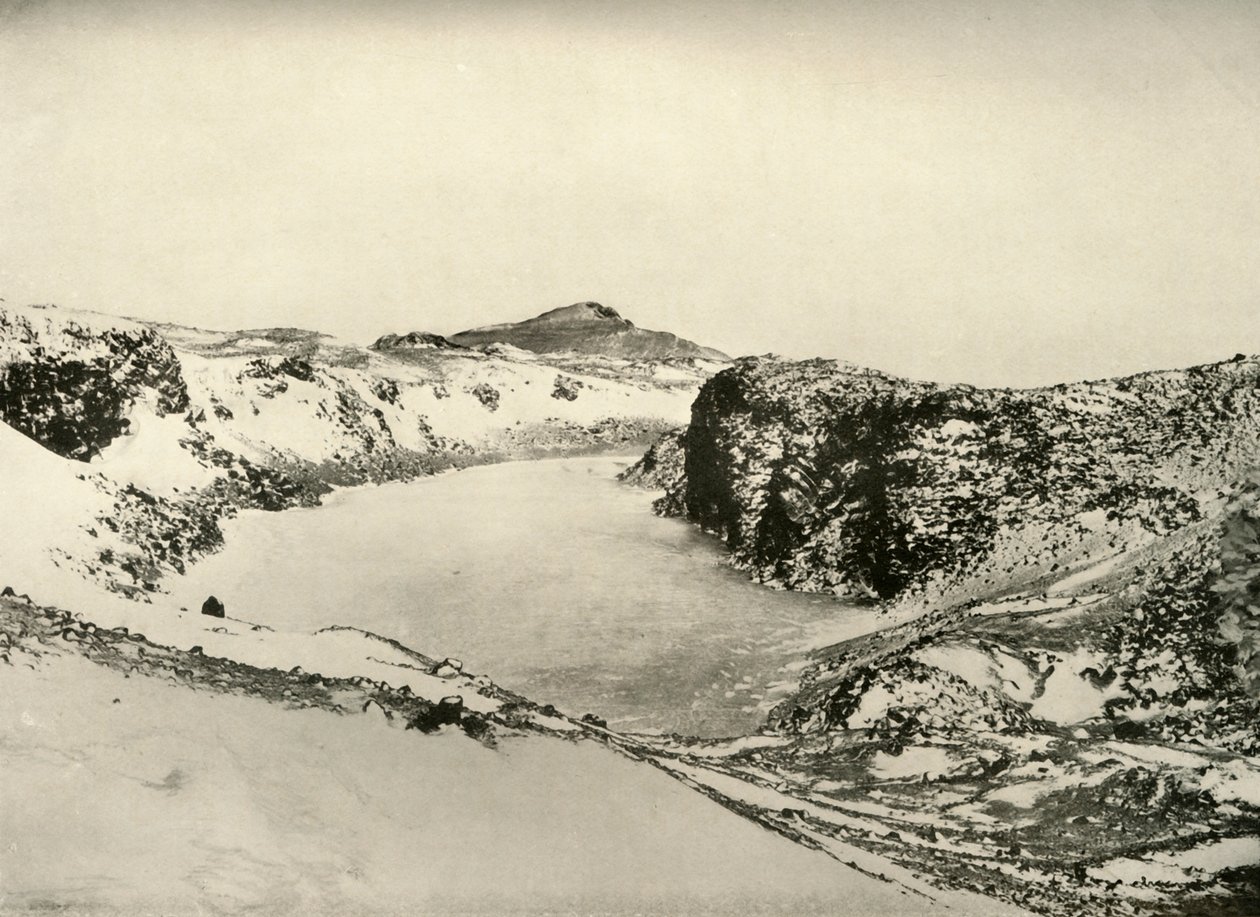 En ferskvannssjø nær Cape Barne, c1908, 1909. av Unbekannt