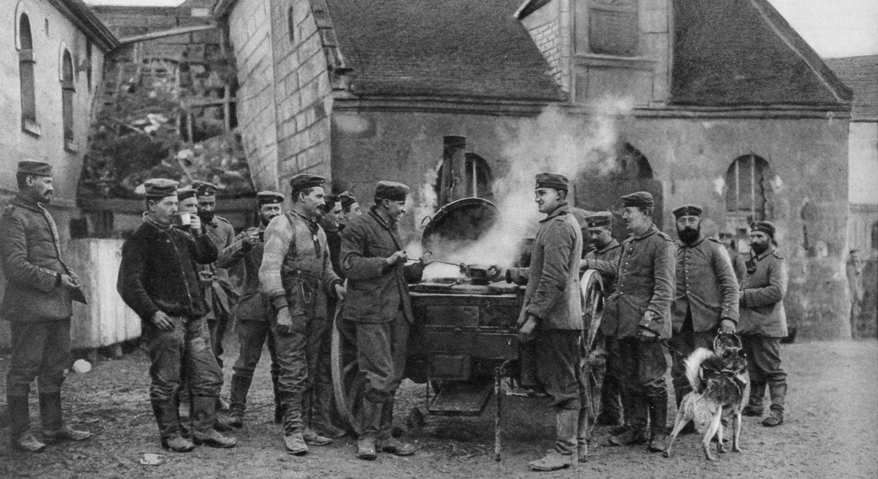 Et tysk hærfeltkjøkken i en fransk landsby, første verdenskrig, 1915 av Unbekannt