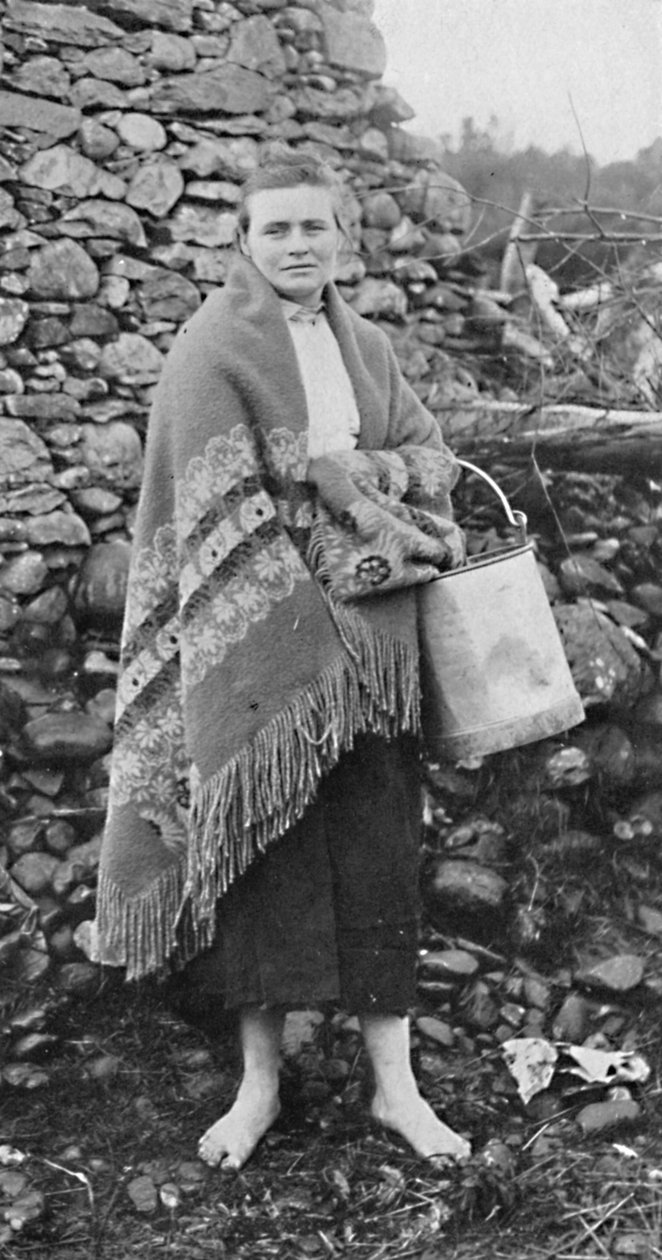 En bondepike fra Killarney, Irland, 1912 av Unbekannt