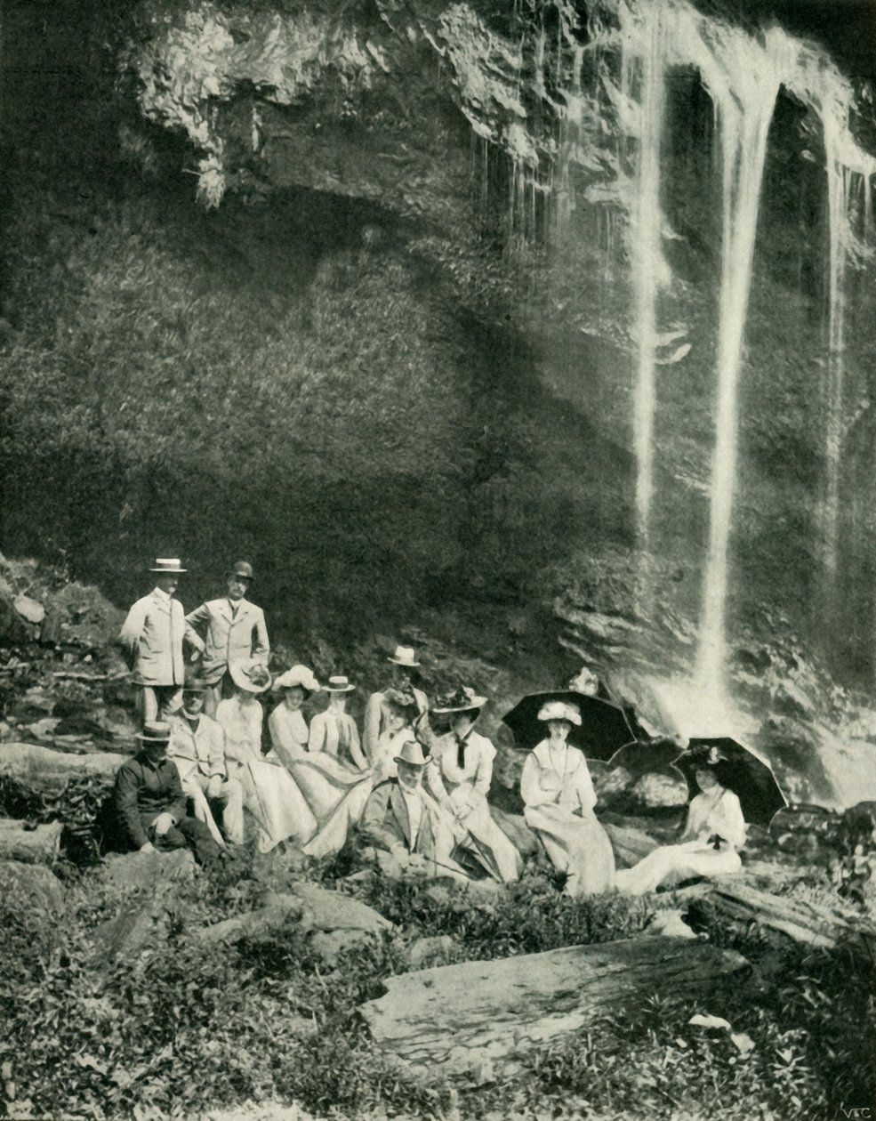 A Picnic Party at Maracas Falls, Trinidad, with Sir A. Moloney and Party, 1902. av Unbekannt