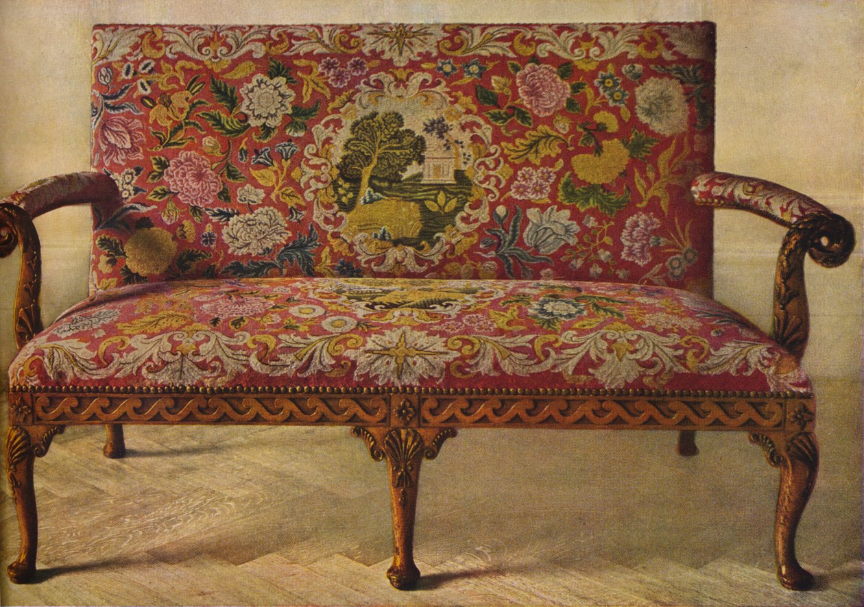 En dronning Anne sofa trukket i Petit Point, c1900, 1936 av Unbekannt