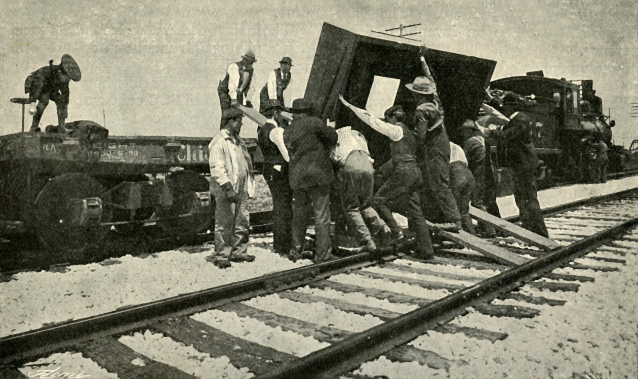 Et spesialgodstog tar det på skinnene, 1901. av Unbekannt