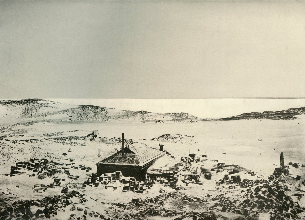 En utsikt over hytta som ser nordover., c1908, 1909. av Unbekannt