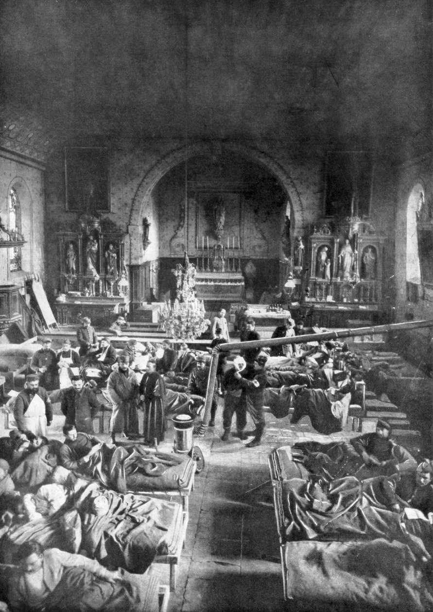 En feltstasjon foran, i skipet til en landlig kirke, første verdenskrig, 1915 av Unbekannt
