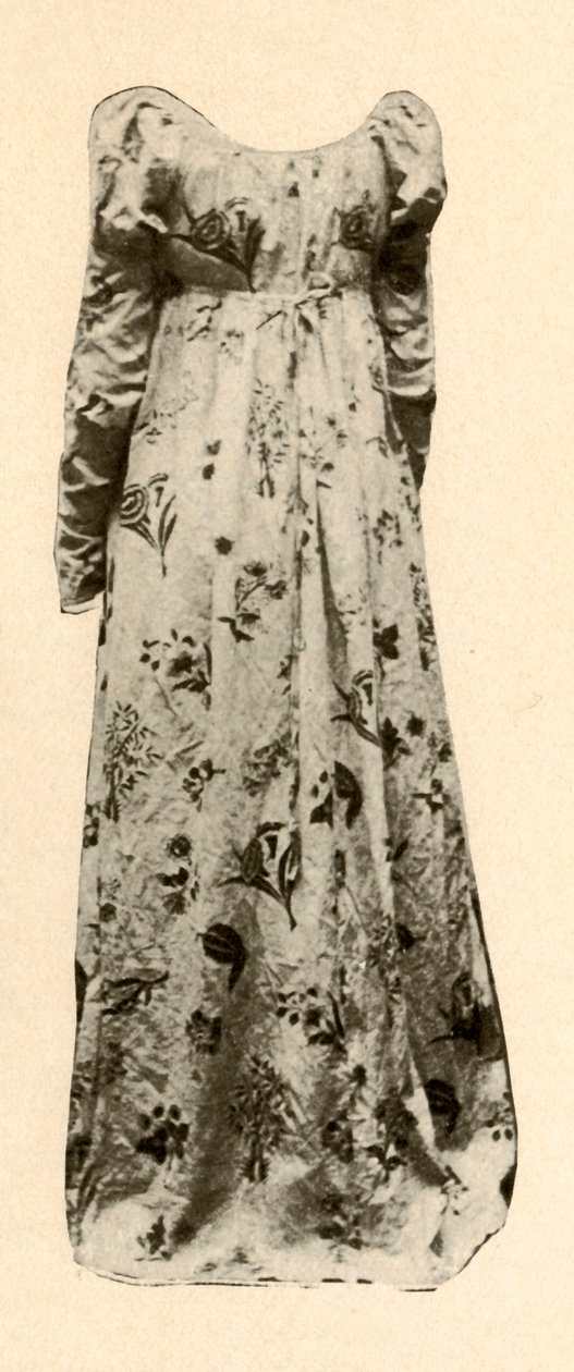 En kjole av brunglasert chintz, båret av Madame Chevalier, c1795, 1937. av Unbekannt